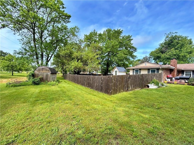 400 S 7th St, Arma, KS 66712 - view of yard