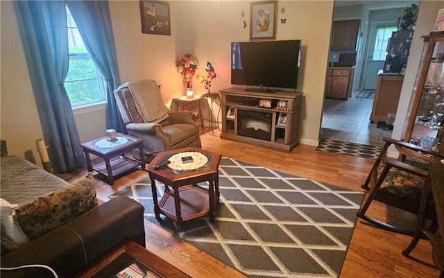 1003 W 3rd St, Pittsburg, KS 66762 - living area with wood finished floors