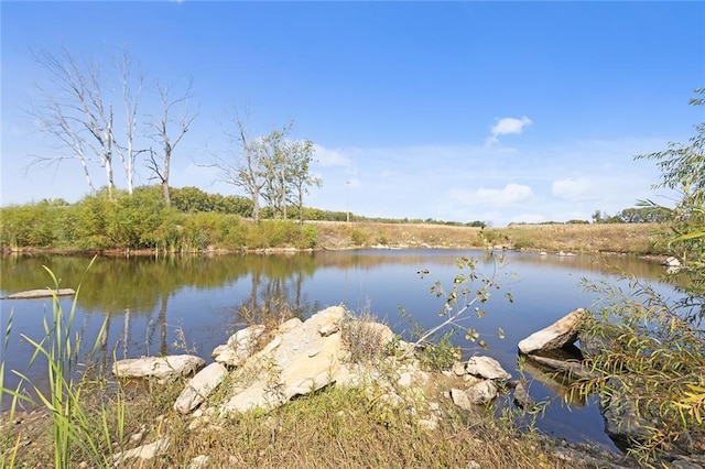 411 E 203rd St, Belton, MO 64012 - water view