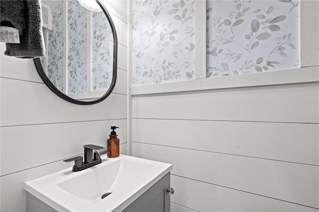 8801 NE 116th St, Kansas City, MO 64157 - half bath featuring vanity