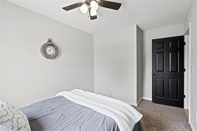 8801 NE 116th St, Kansas City, MO 64157 - carpeted bedroom featuring a textured ceiling and a ceiling fan