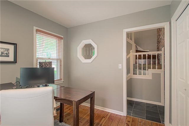 601 NW 41st St, Kansas City, MO 64116 - office space with wood finished floors and baseboards