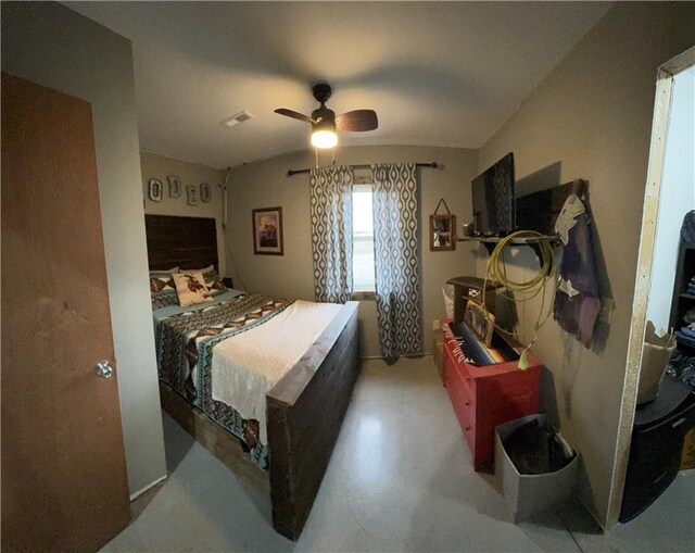 25332 E 250th Ave, Ridgeway, MO 64481 - bedroom featuring ceiling fan