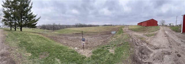 25332 E 250th Ave, Ridgeway, MO 64481 - view of dirt / gravel driveway featuring a rural view and a barn