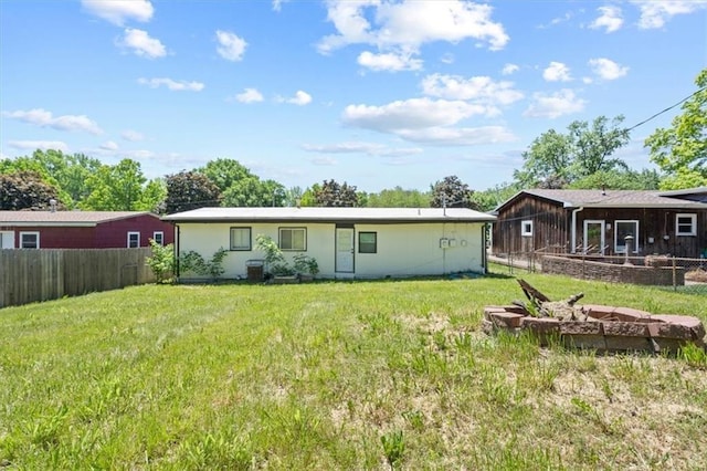 16 W 89th Ter, Kansas City, MO 64114 - view of rear view of property