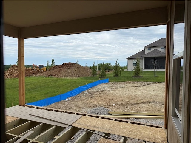 8009 Round Prairie St, Shawnee, KS 66220 - view of grassy yard