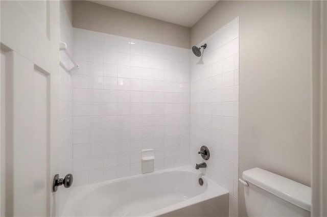 17304 S Schweiger Dr, Olathe, KS 66062 - full bath with toilet and tub / shower combination