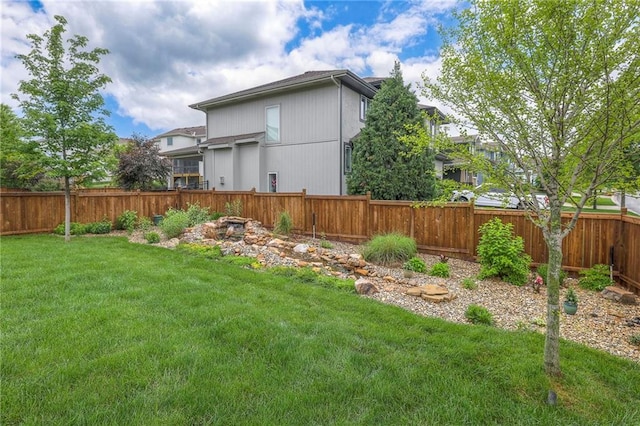 17304 S Schweiger Dr, Olathe, KS 66062 - view of yard