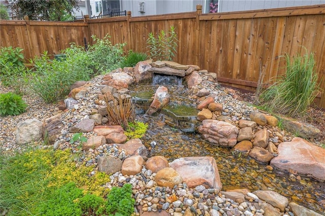 17304 S Schweiger Dr, Olathe, KS 66062 - view of yard