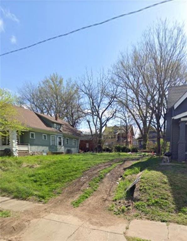 3417 Chestnut Ave, Kansas City, MO 64128