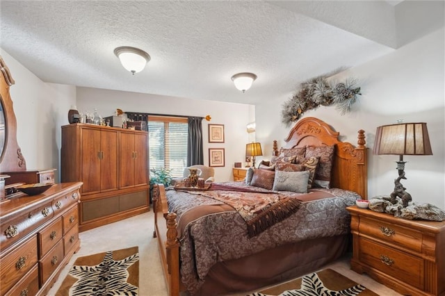 15471 Cedar Ln, Basehor, KS 66007 - bedroom with light colored carpet and a textured ceiling