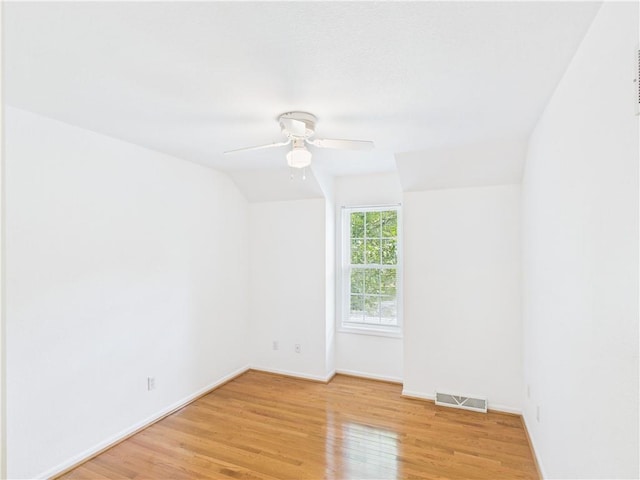 503 Quail Trl, Warrensburg, MO 64093 - additional living space featuring light wood-type flooring, a ceiling fan, and lofted ceiling