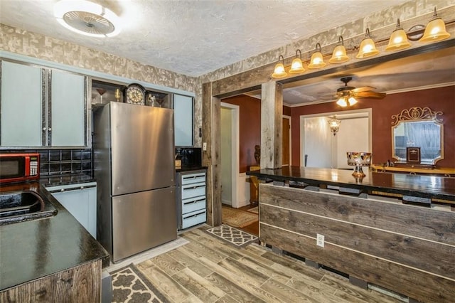 6317 Blue Ridge Cut Off Blvd, Raytown, MO 64133 - photo 9