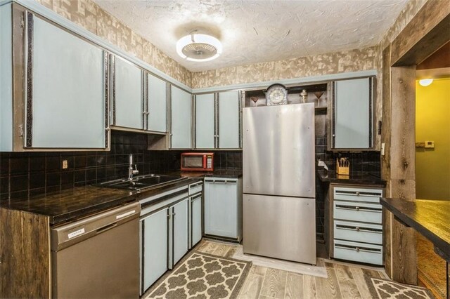 6317 Blue Ridge Cut Off Blvd, Raytown, MO 64133 - photo 10