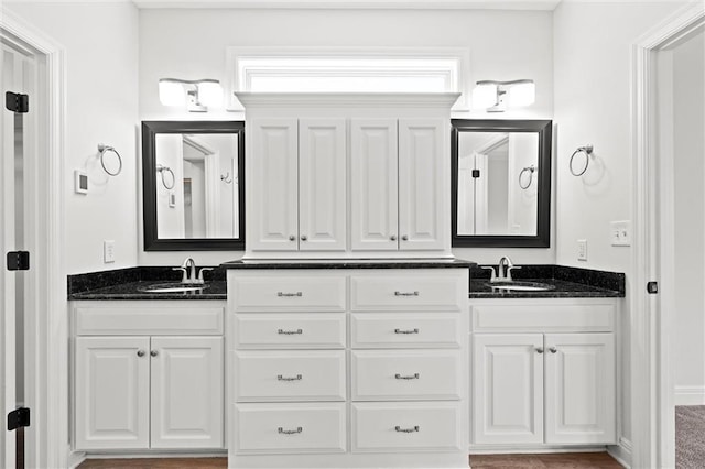 17105 Bo Cir, Tonganoxie, KS 66086 - bathroom with double vanity