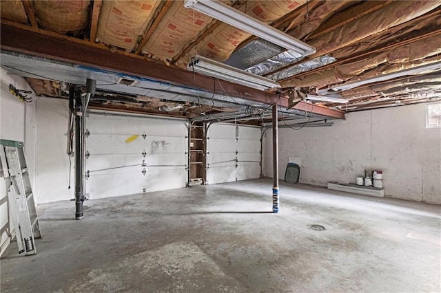 16807 E 3rd Ter N, Independence, MO 64056 - view of garage