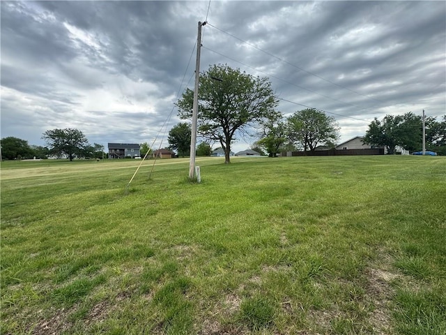 7882 Seneca Lake Rd, Ozawkie, KS 66070