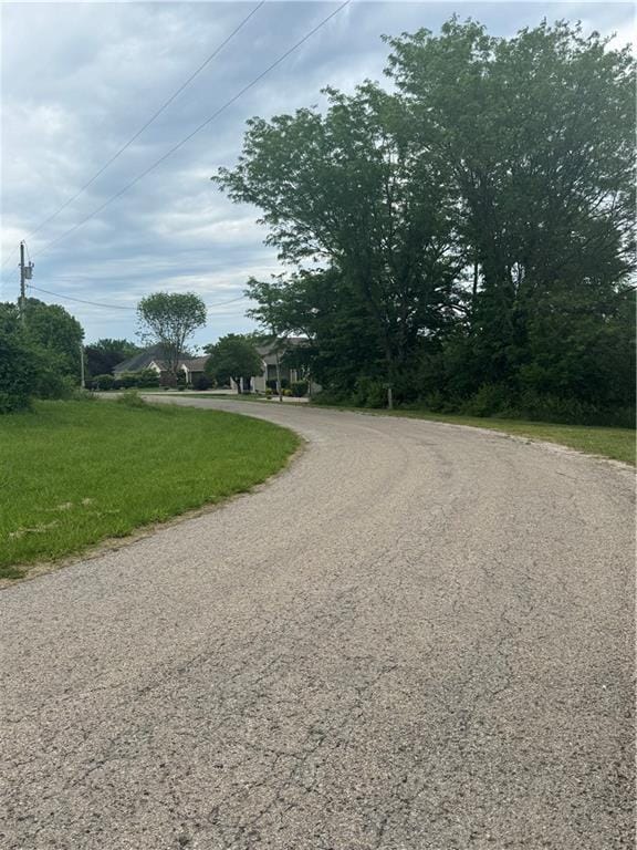 7882 Seneca Lake Rd, Ozawkie, KS 66070