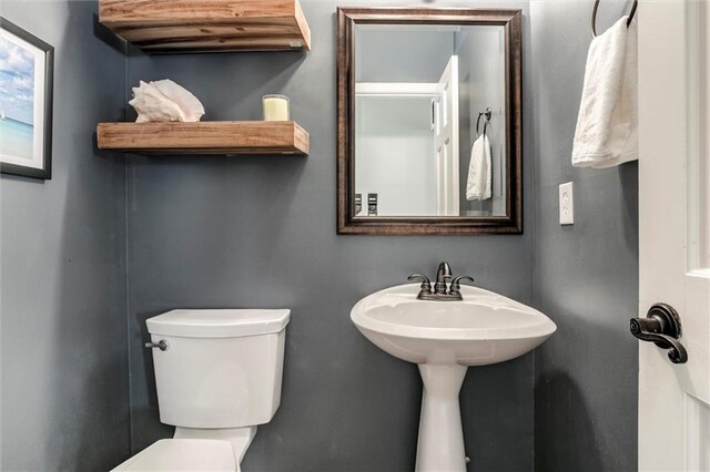 14169 W 115th Ter, Olathe, KS 66062 - half bath with toilet