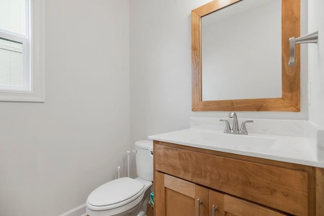 17756 Shady Bend Rd, Gardner, KS 66030 - bathroom featuring vanity and toilet