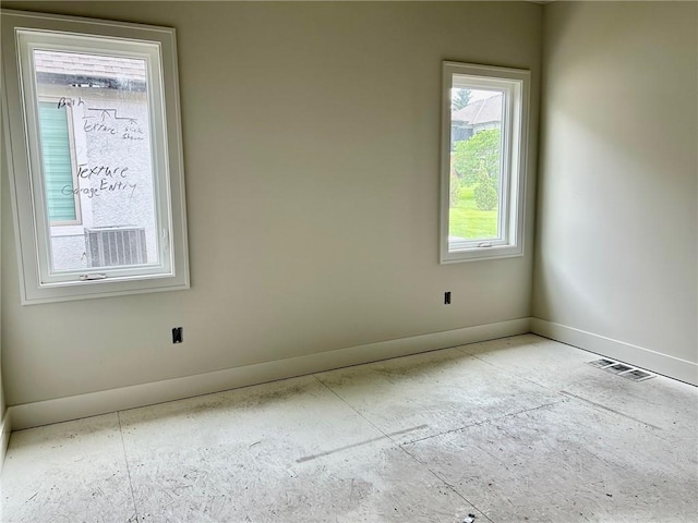 10401 W 151st Pl, Overland Park, KS 66221 - spare room featuring baseboards