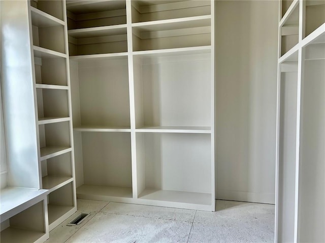 10401 W 151st Pl, Overland Park, KS 66221 - view of spacious closet