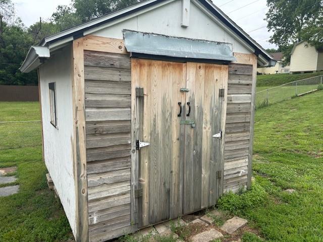 1119 Mound St, Atchison, KS 66002 - view of shed