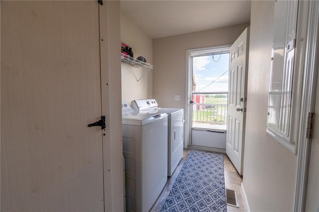 2943 NE Turkey Rd, Breckenridge, MO 64625 - washroom featuring washing machine and dryer and baseboards