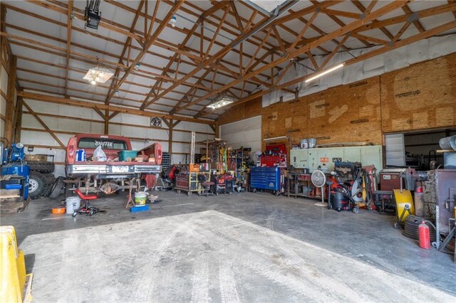2943 NE Turkey Rd, Breckenridge, MO 64625 - garage featuring a workshop area