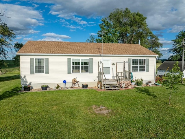2943 NE Turkey Rd, Breckenridge, MO 64625 - view of front of property with a front lawn
