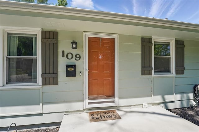109 N 1st St, Blue Springs, MO 64014 - view of property entrance