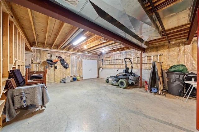7007 Bell Rd, Shawnee, KS 66217 - view of garage