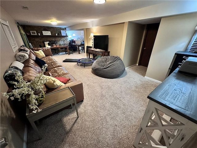 14409 Tillman Rd, Smithville, MO 64089 - carpeted living room featuring baseboards