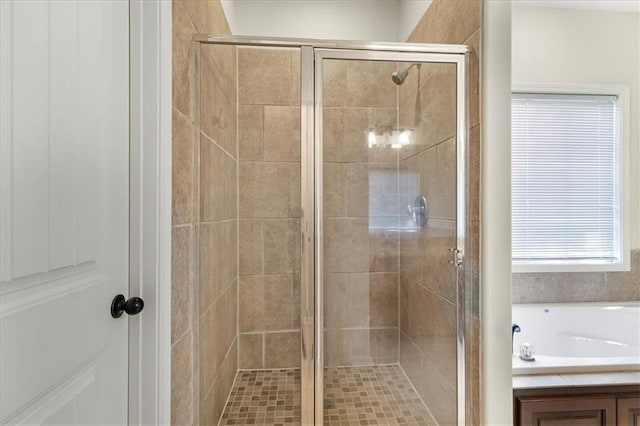 906 Cheatham Ct, Warrensburg, MO 64093 - full bath with a shower stall and a bath