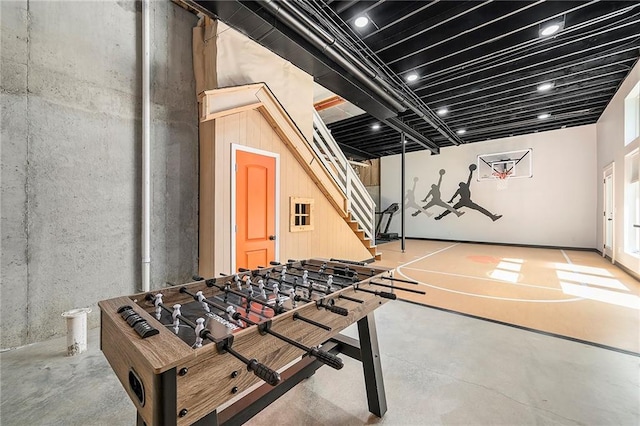 5021 NW Timberline Dr, Riverside, MO 64150 - rec room featuring concrete floors