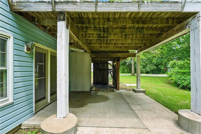 8025 Woodstone St, Lenexa, KS 66219 - view of patio