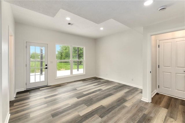 20105 Crestone St, Spring Hill, KS 66083 - unfurnished room featuring wood finished floors, recessed lighting, a smoke detector, and baseboards