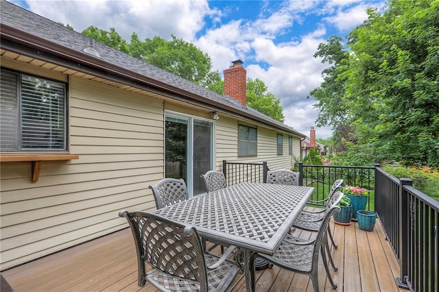15005 W 94th St, Lenexa, KS 66215 - deck with outdoor dining space