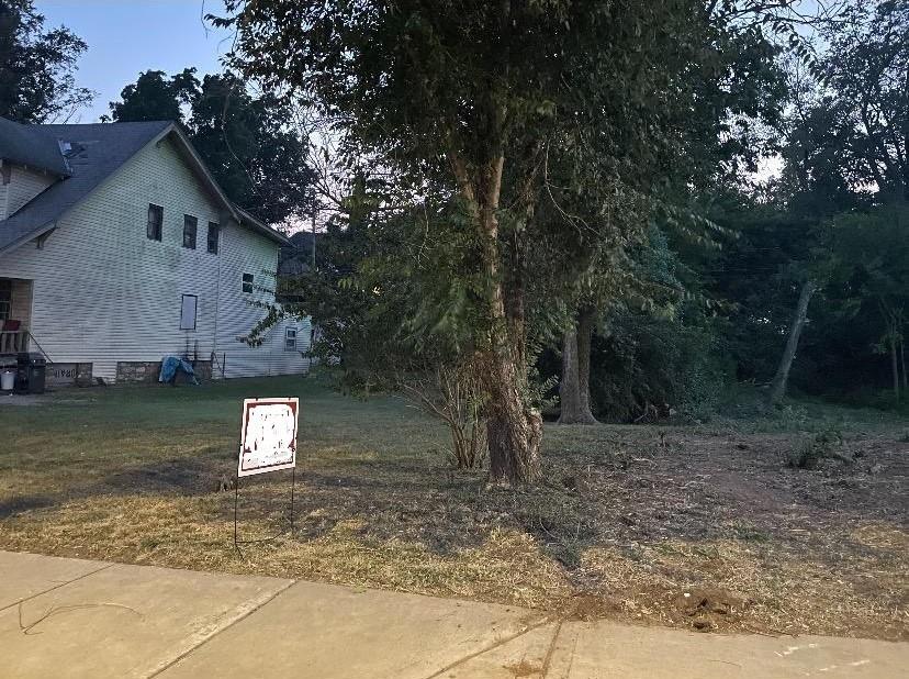 3924 Brooklyn Ave, Kansas City, MO 64130