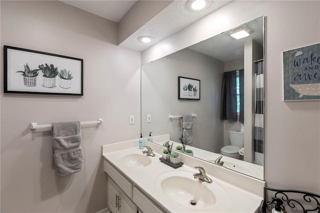 7642 N Atkins Pl, Kansas City, MO 64152 - full bath with toilet and double vanity