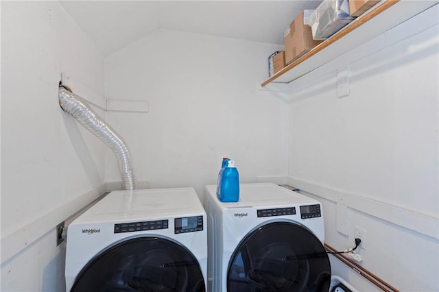 7642 N Atkins Pl, Kansas City, MO 64152 - laundry area featuring washer and dryer