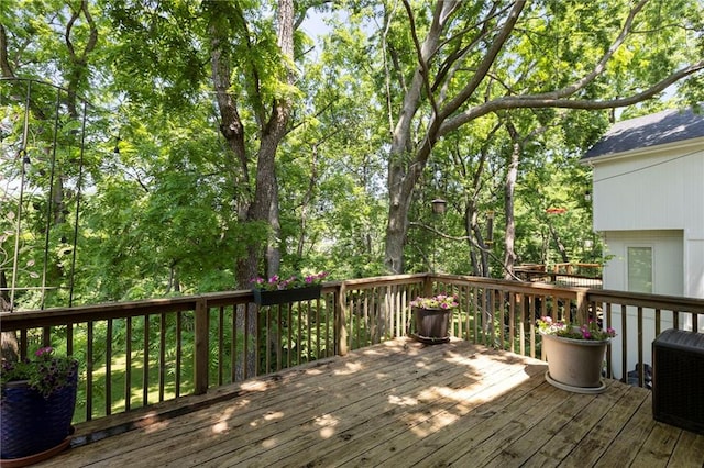 7642 N Atkins Pl, Kansas City, MO 64152 - view of wooden deck