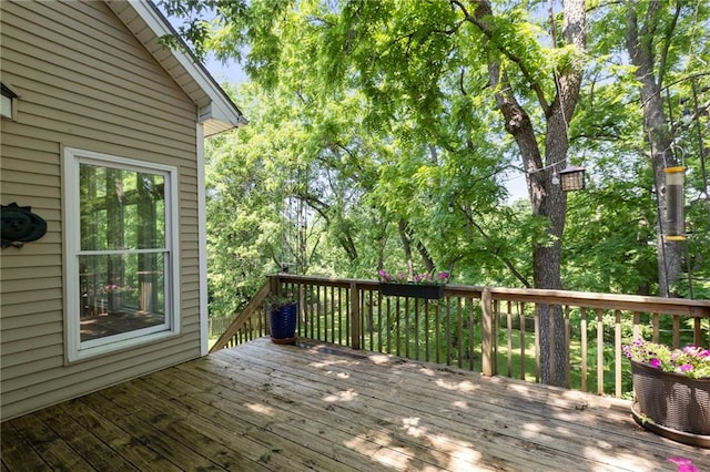7642 N Atkins Pl, Kansas City, MO 64152 - view of wooden terrace