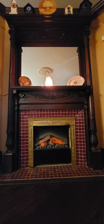 308 E Arrow St, Marshall, MO 65340 - detailed view of a tiled fireplace