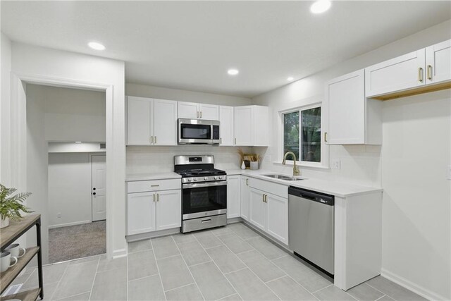 9303 Hayes Dr, Overland Park, KS 66212 - photo 10