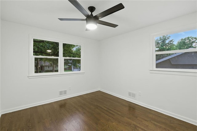 9303 Hayes Dr, Overland Park, KS 66212 - photo 29