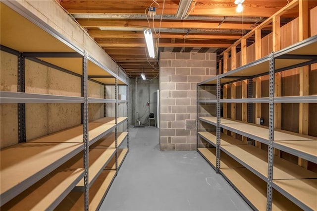 12428 Cambridge Cir, Leawood, KS 66209 - view of storage room