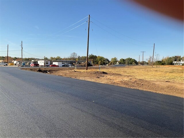9960 W K68 Hwy, Louisburg, KS 66053