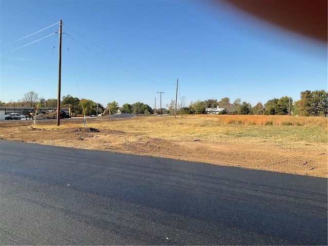 9960 W K68 Hwy, Louisburg, KS 66053