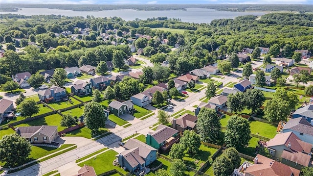 212 Hampton Dr, Smithville, MO 64089 - aerial perspective of suburban area with a nearby body of water